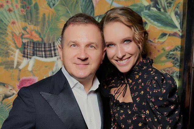 Вагітна Осадча та Горбунов з'явилися на публіці у стильних луках. Фото