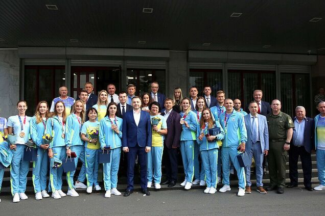 Министр внутренних дел наградил олимпийцев, представляющих подразделения системы МВД Украины