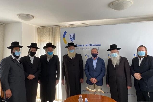 Посол Украины в Израиле Евгений Корнийчук встретился с представителями Бреславского раввинского комитета