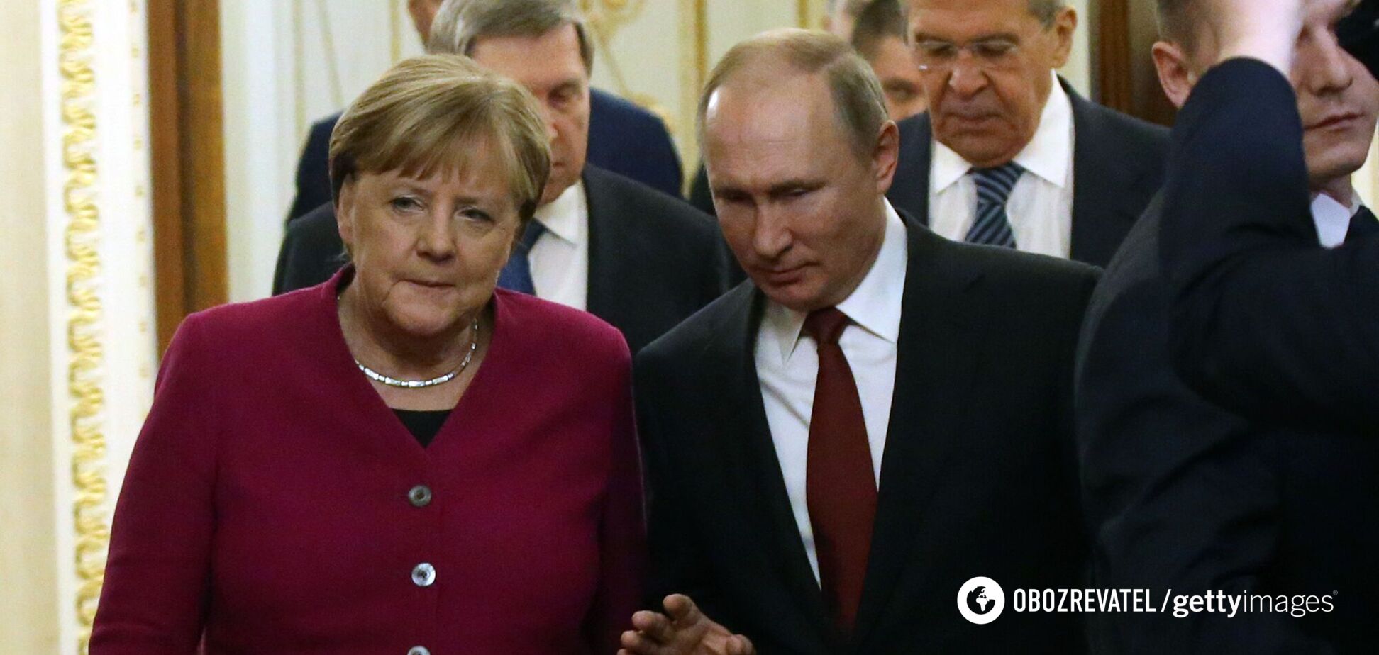Переговори Путіна та Меркель перервав телефонний дзвінок. Відео