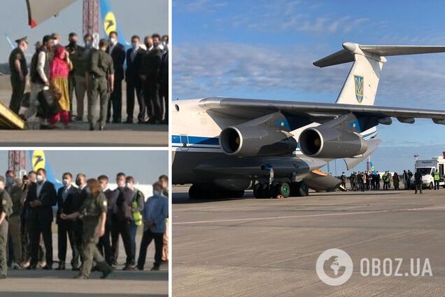 Літак з евакуйованими з Кабула українцями сів у Києві. Фото