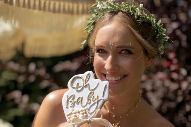 Осадчая выписалась из роддома и показала сюрприз от Горбунова. Фото