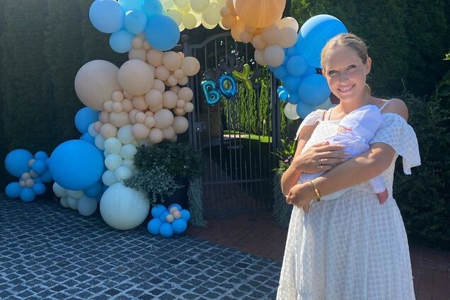 Осадчая показала первое фото с новорожденным сыном