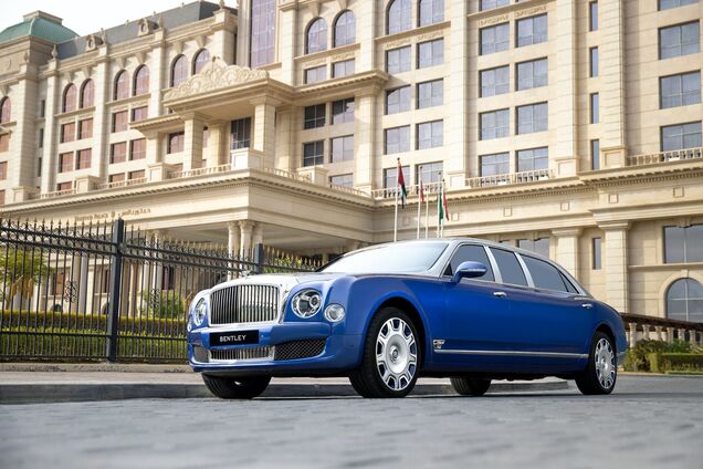 Bentley выставил на продажу 5 уникальных лимузинов Mulsanne