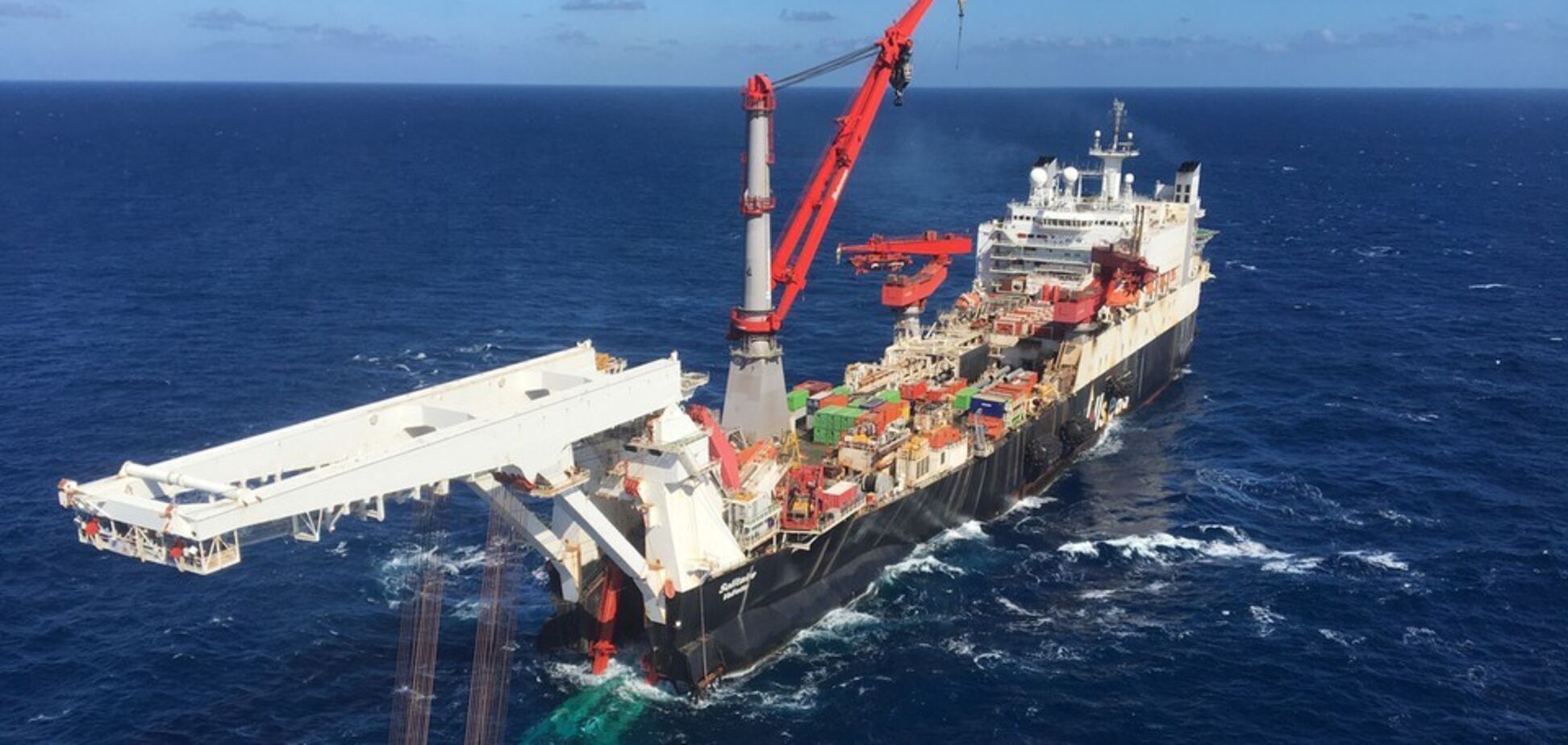 Добудову 'Північного потоку-2' зупинили через шторм