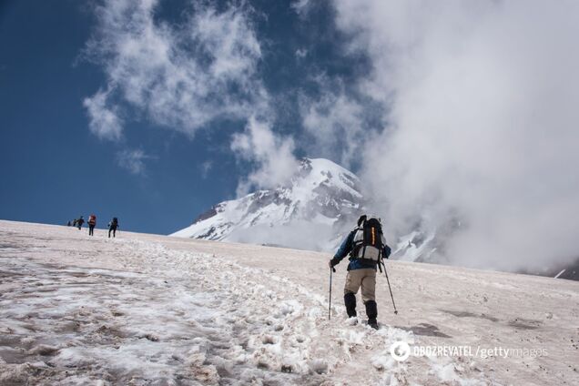 Українських альпіністів накрило лавиною на Кавказі: в МЗС повідомили про стан постраждалих