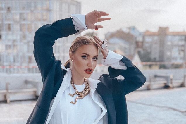 Слава Камінська з ексчоловіком і дітьми відпочила в Одесі. Фото