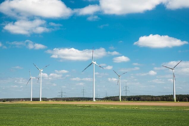 Украина оказалась предпоследней в Европе по развитию 'зеленой' энергетики – СМИ