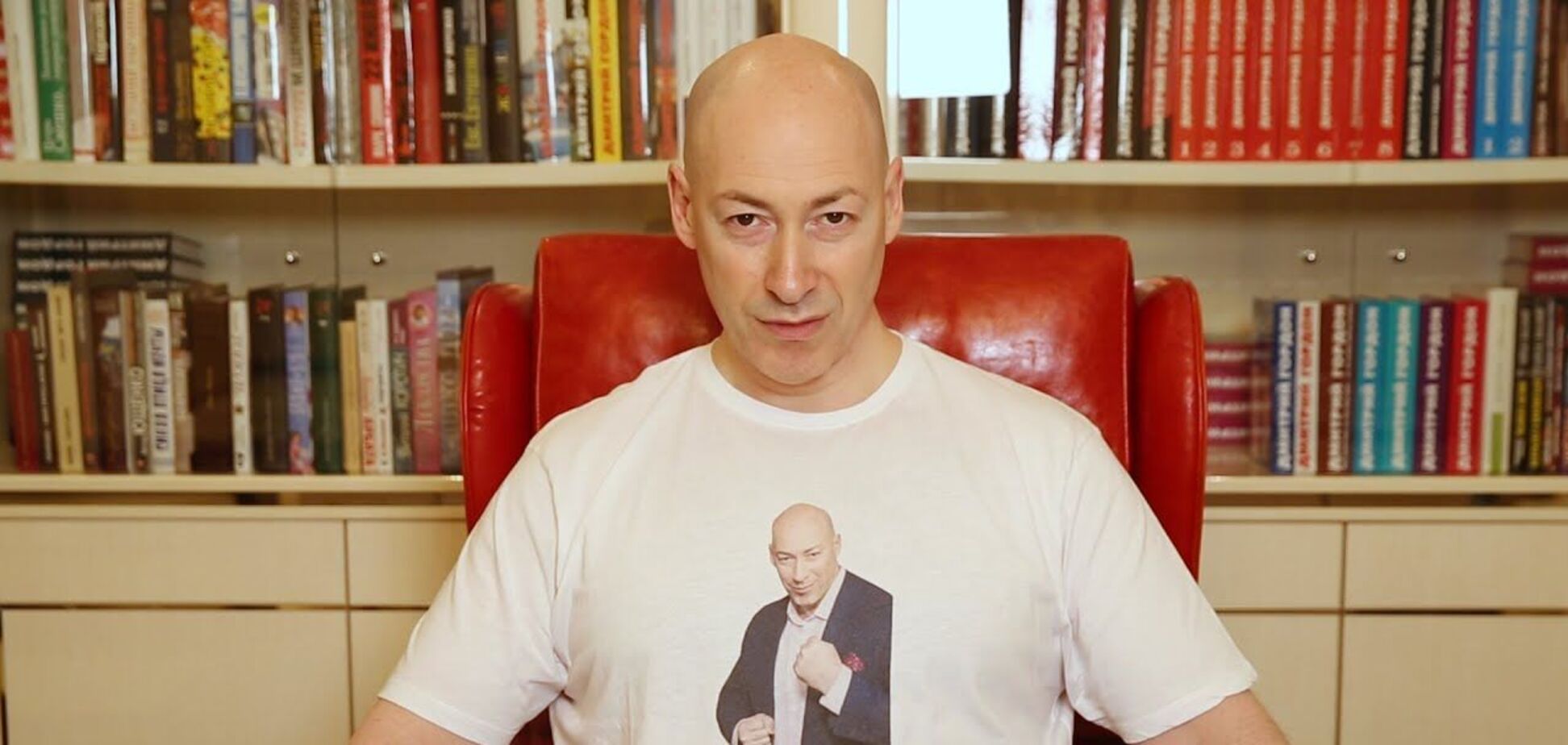 Как выглядел Дмитрий Гордон в молодости с густой бородой и шевелюрой. Фото