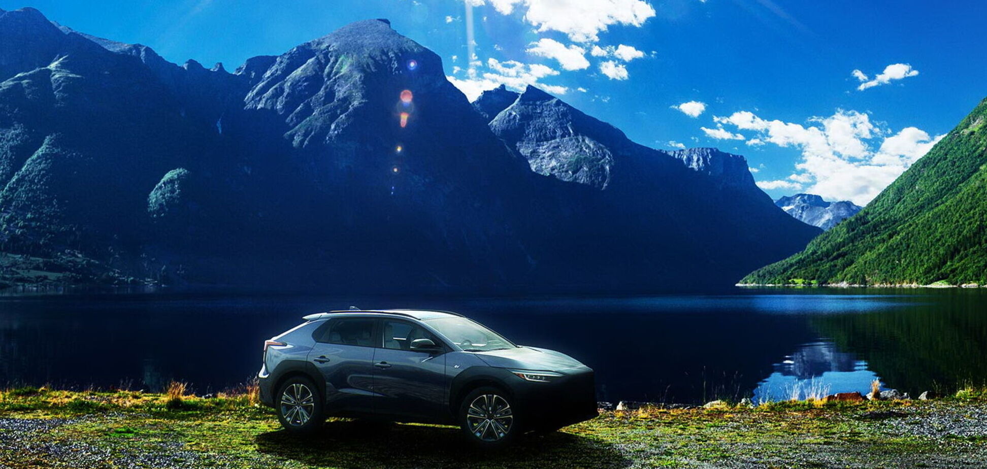 Subaru показала нові тизери електромобіля Solterra