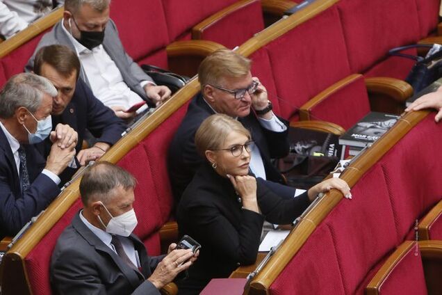 Тимошенко: проблему тарифов нельзя перекладывать на плечи людей