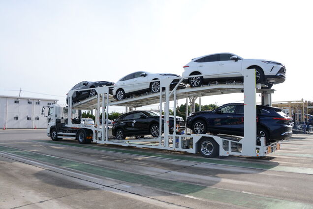 Ищут Volkswagen, а покупают ВАЗ: какие авто популярны в Украине