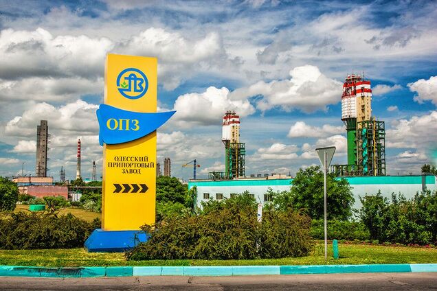 Одеський припортовий завод зупиняє роботу: названо причини