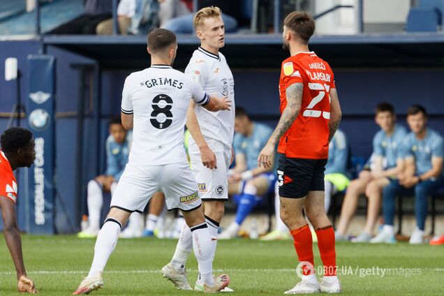 Лутон Суонси Генри Лэнсбери фол