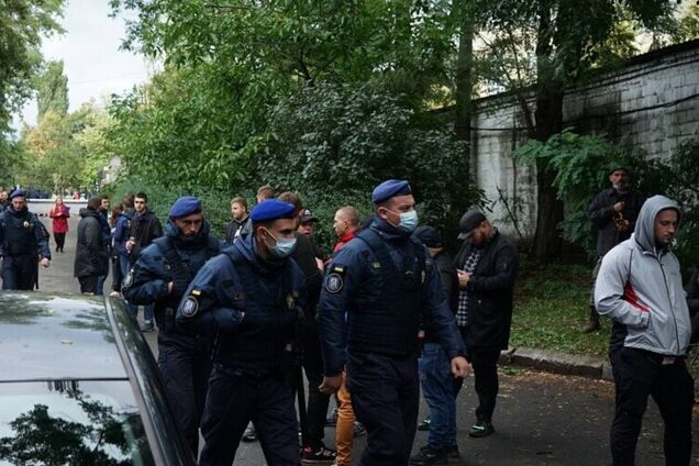 Суд в Киеве оставил в СИЗО автора кричалки про Путина