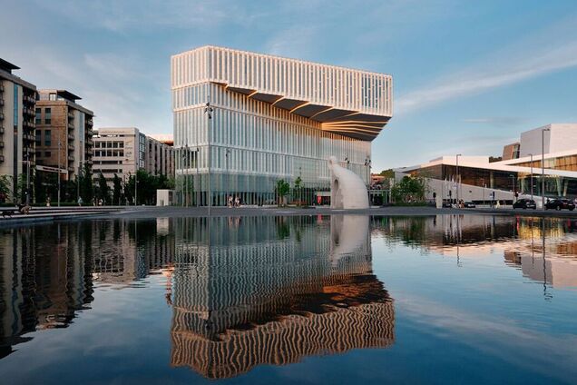 Набережну та міський пляж у Києві побудують на місці колишньої промзони