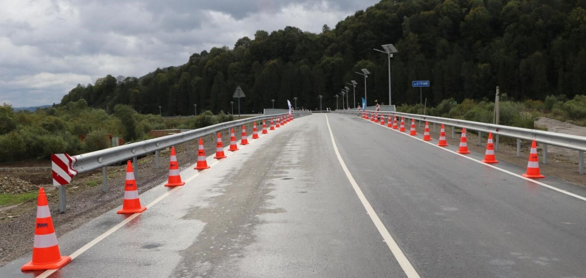 За програмою Зеленського відбудували один з найдовших мостів Західної України