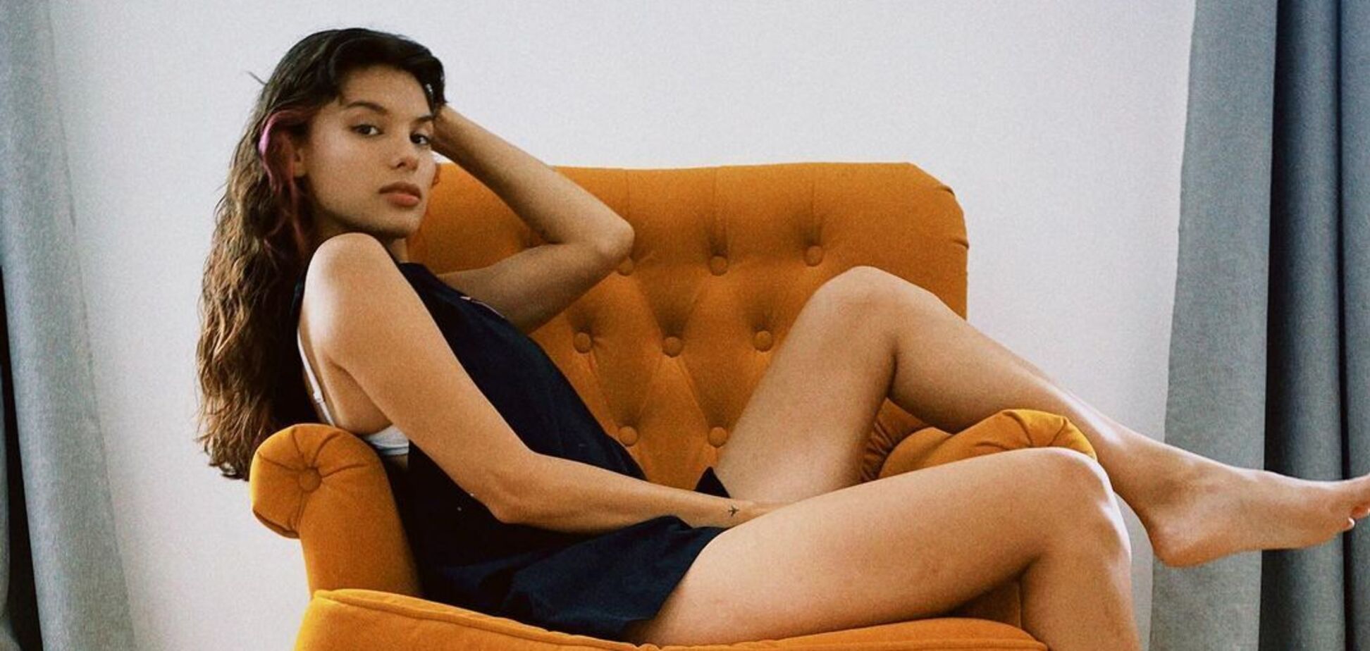 Мишель Андраде снялась для украинского Playboy и засветила голую грудь. Фото