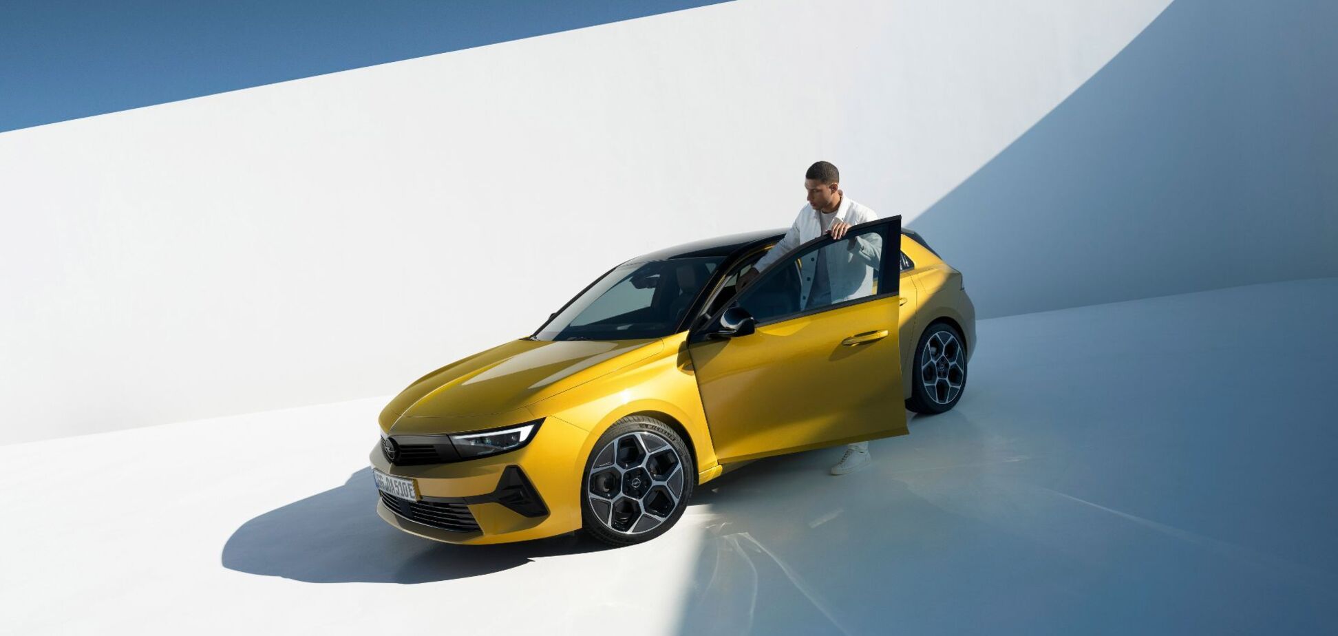 Opel анонсував електричну версію Astra