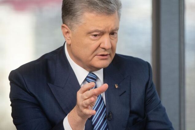 Порошенко закликав направити гроші від МВФ на виплати військовим і пенсіонерам
