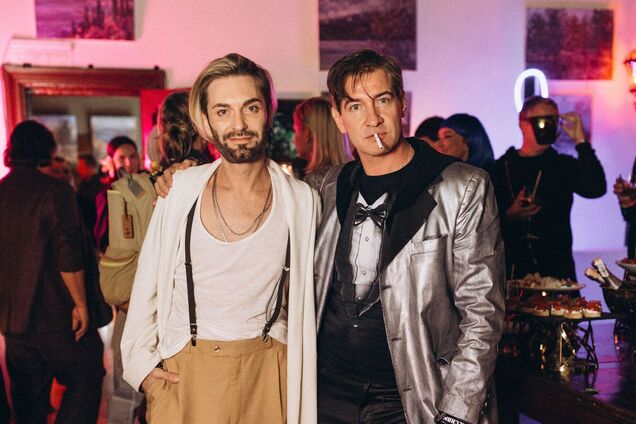 Завдяки штучному інтелекту всесвіт 'Дилера реальності' тепер доступна на 50 мовах