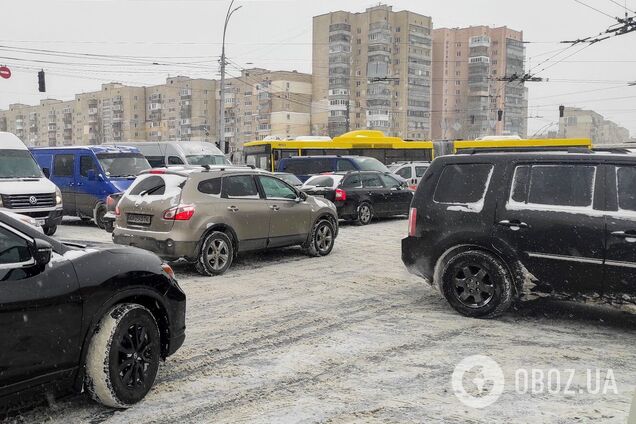 Проезд затруднен во всех районах столицы