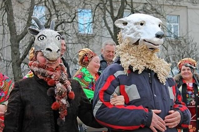 Почему украинцы водят козу на Маланку: история обряда на Щедрый вечер