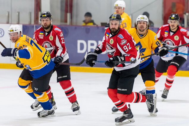 'Донбас' у напруженому матчі здобув перемогу над СК 'Сокіл'