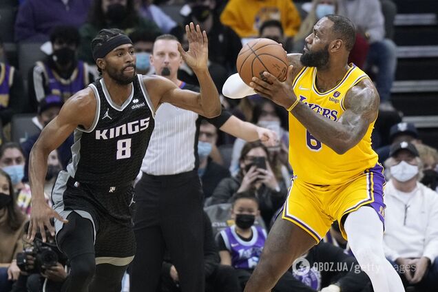 'Сакраменто' з яскравими данками українця Леня перемогло 'Лейкерс' Леброна Джеймса. Відео