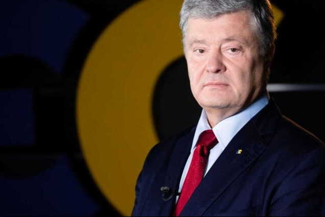 Порошенко рішуче налаштований боротися з Путіним та закидає Зеленському політичну помсту – Politico