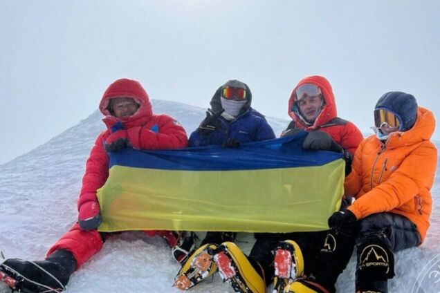 Взойти на гору решились только украинцы –эксклюзивные подробности штурма самой высокой точки Антарктиды