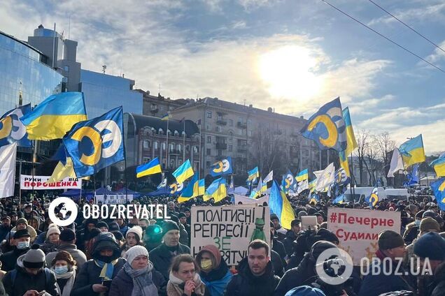 Українці прагнуть справедливості, а влада грає у вендету