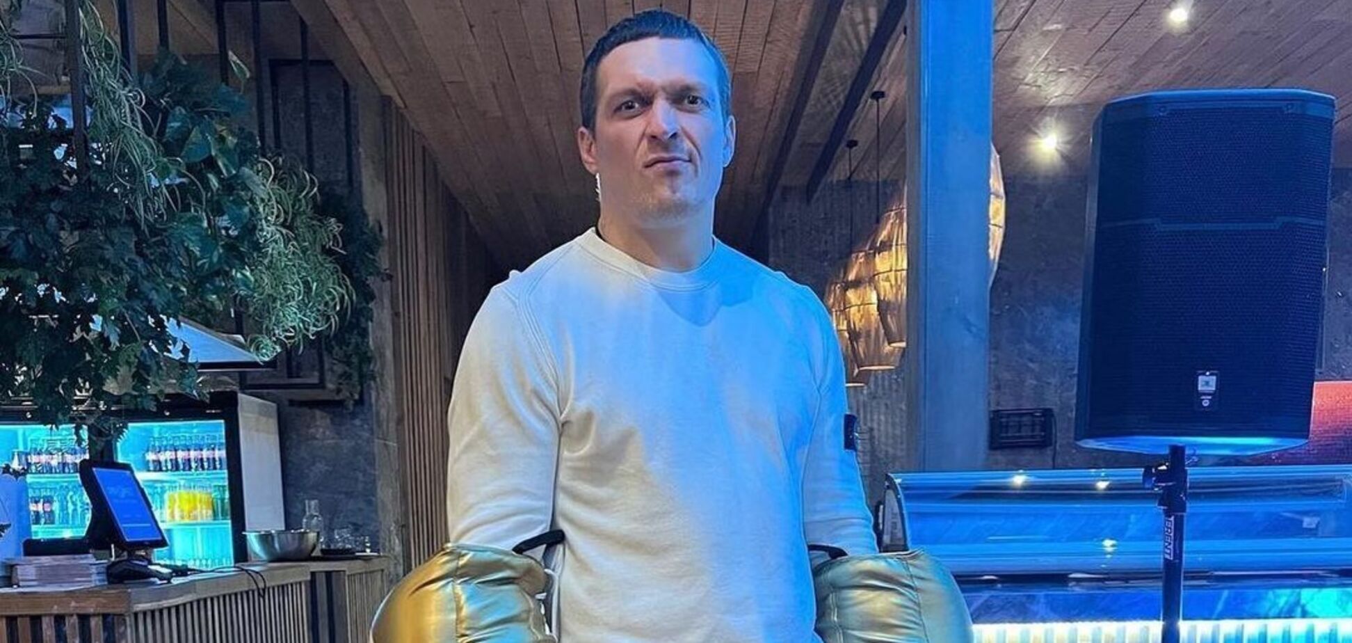 Усик возмутился юным футболистом на тренировке сына