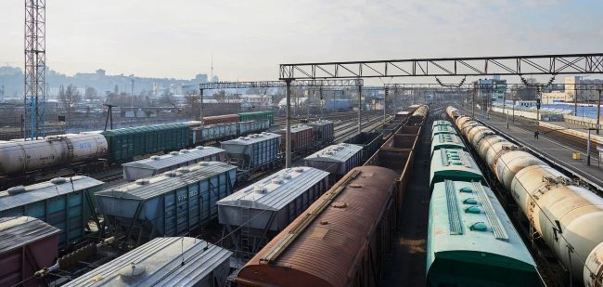Если Укрзализныця хочет зарабатывать на перевозках, она должна вложиться в ремонт и обновление путей – эксперт