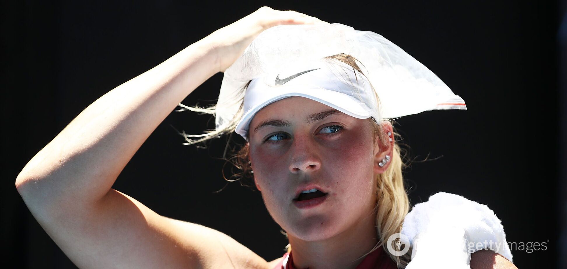 Костюк сыграла в 'безумный теннис', но выбыла с Australian Open вслед за Свитолиной