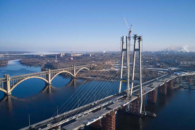 В Запорожье исторический день: 57 лет город ждал моста