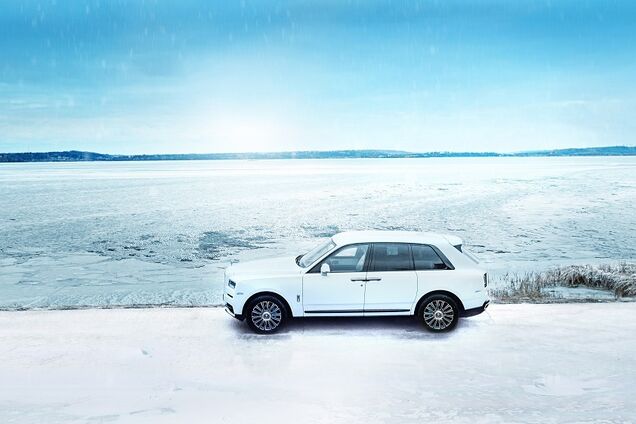 Rolls-Royce представил эксклюзивный Cullinan Frozen Lakes