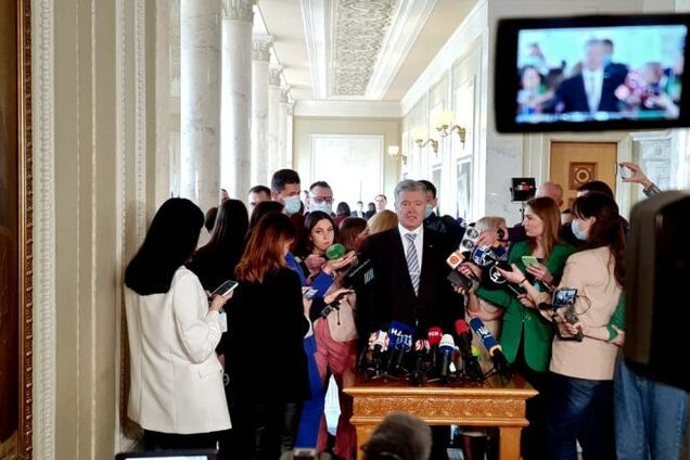 Урядовці підтвердили необхідність виділити додаткове фінансування для ЗСУ, – Порошенко