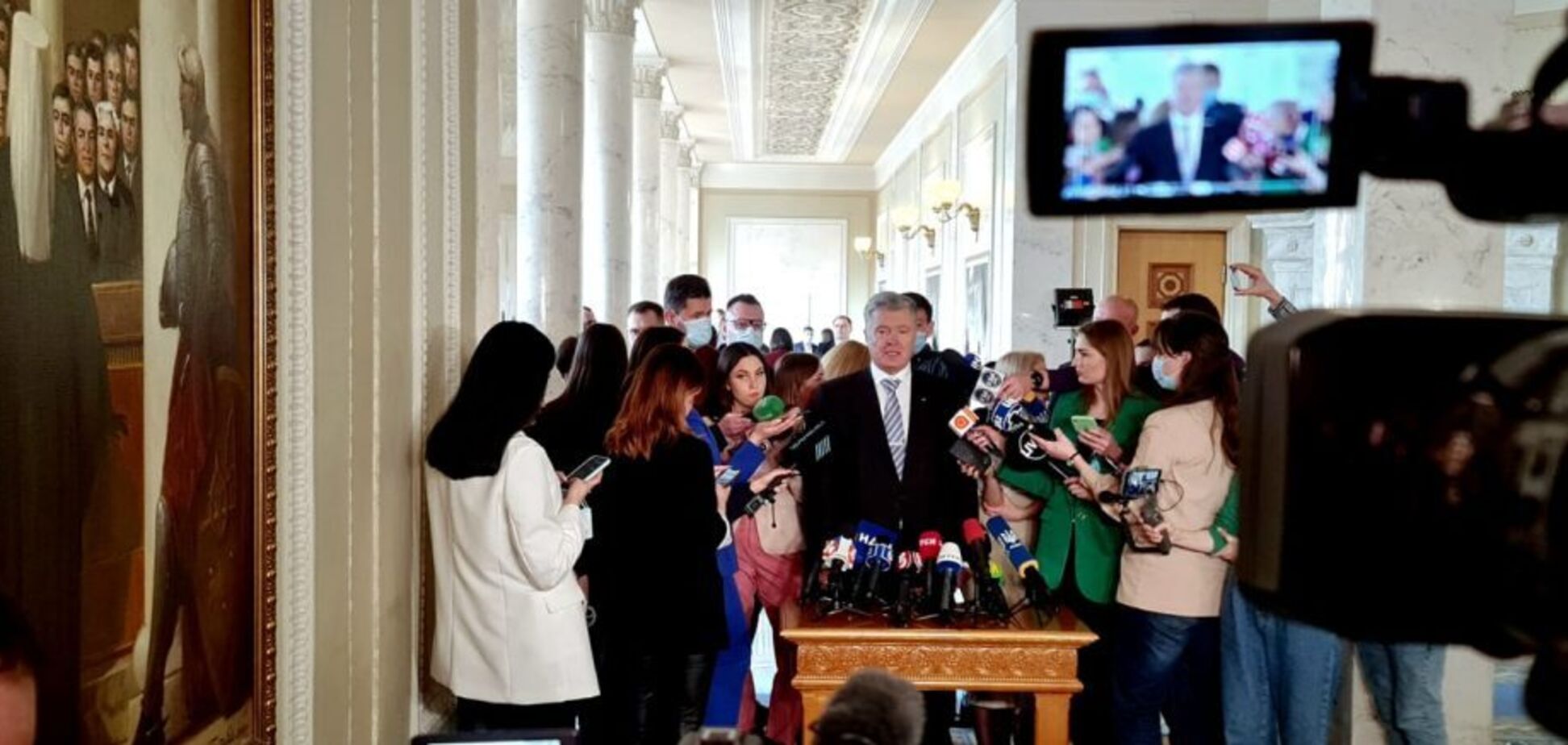 Чиновники подтвердили необходимость выделить дополнительное финансирование для ВСУ, – Порошенко