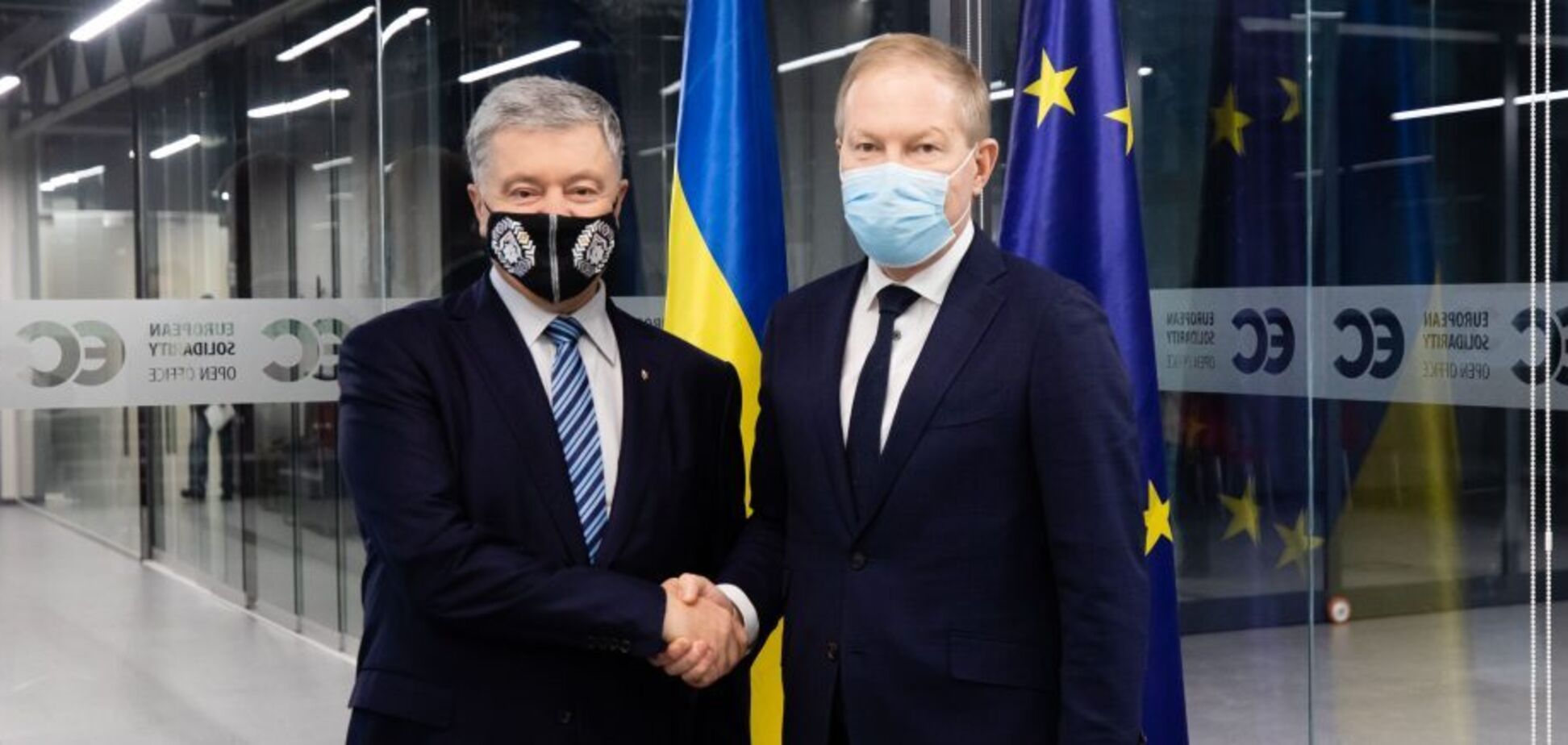 Порошенко обговорив із головою комітету із закордонних справ Парламенту Естонії безпекову ситуацію в Україні
