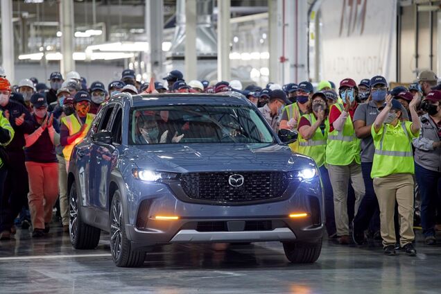 Mazda начала выпуск кроссовера CX-50