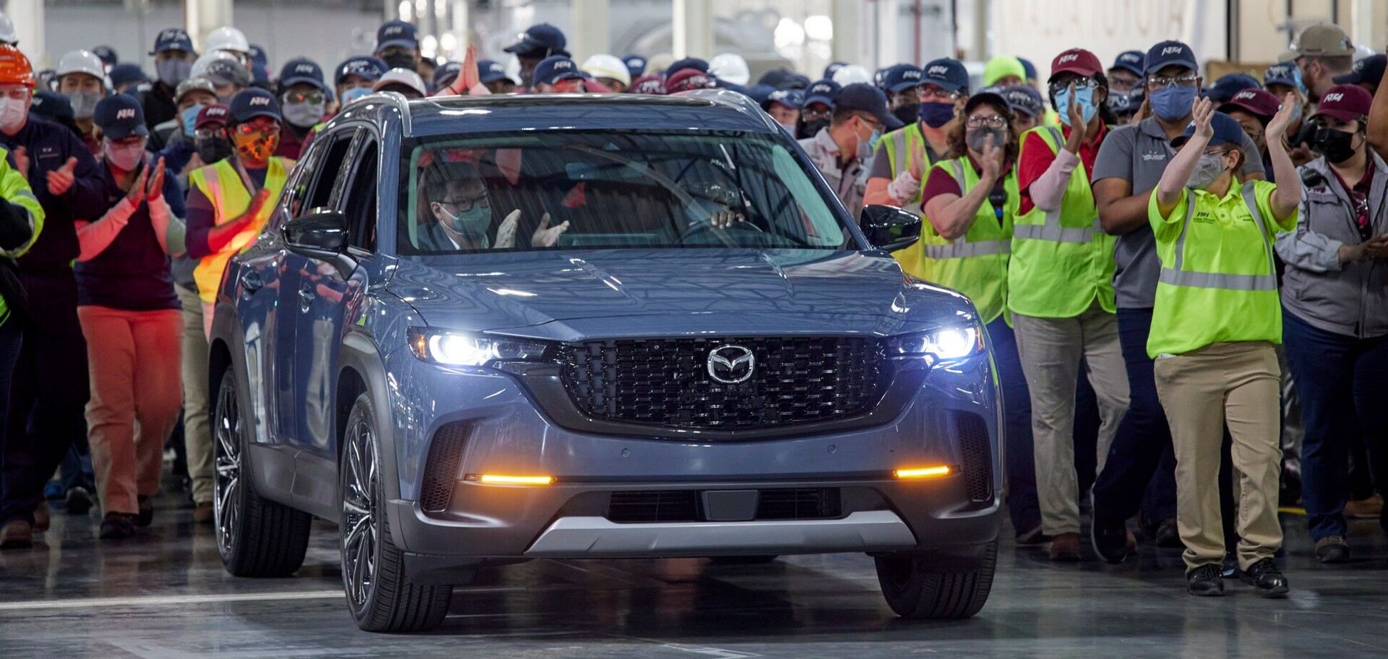 Mazda начала выпуск кроссовера CX-50