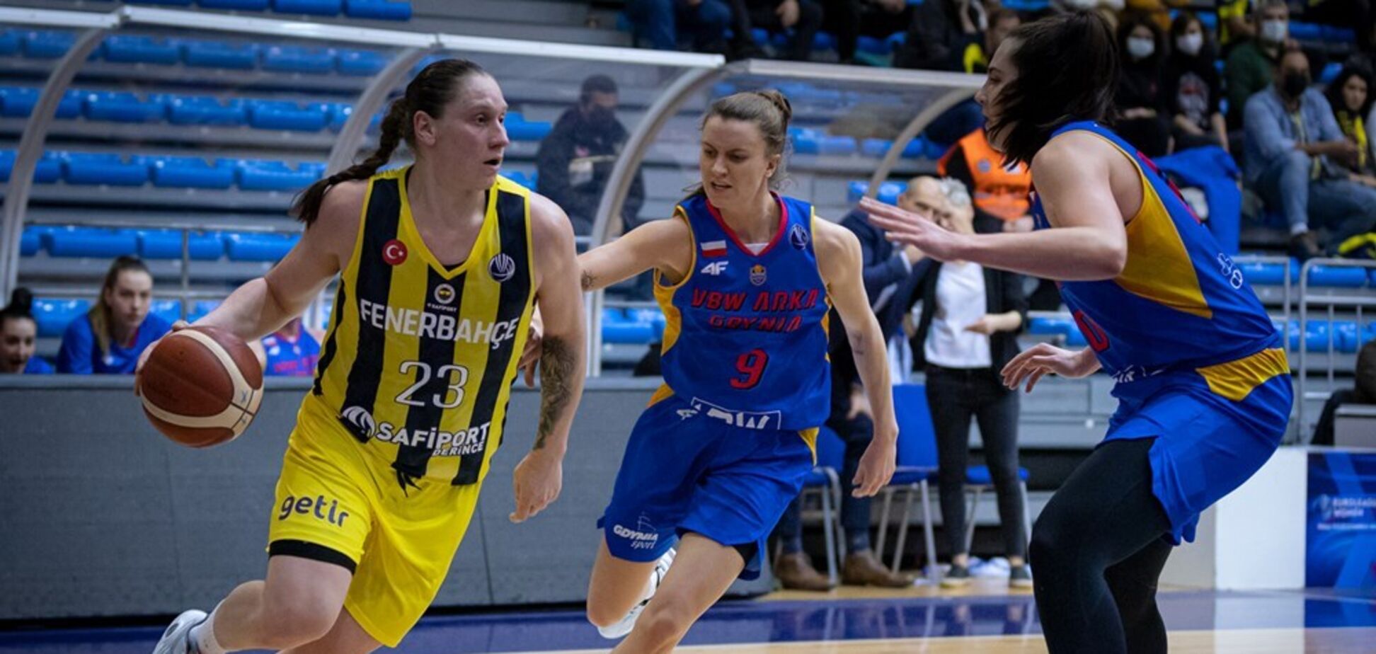 Украинская баскетболистка Ягупова провела яркий матч в Евролиге. Опубликовано видео