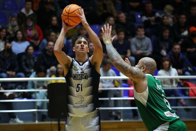 Химик проиграл Соколам