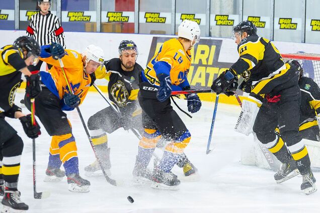 Дубль Мельникова приніс СК 'Сокіл' перемогу над 'Краматорськом'