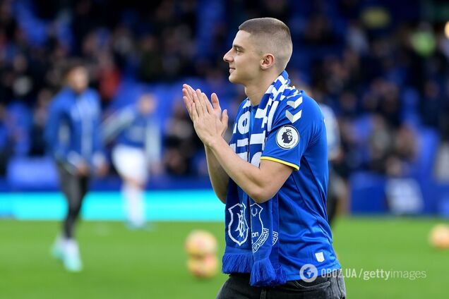 Миколенко готовят к дебюту за 'Эвертон'. Фотофакт