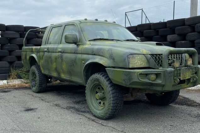 Favbet в рамках проєкту 'Допомога ЗСУ' передав військовим пікап. Відео