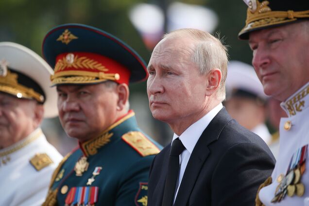 Еще один шаг к госперевороту: в России заговорили о перестановках в силовом блоке и назвали трех фаворитов Путина