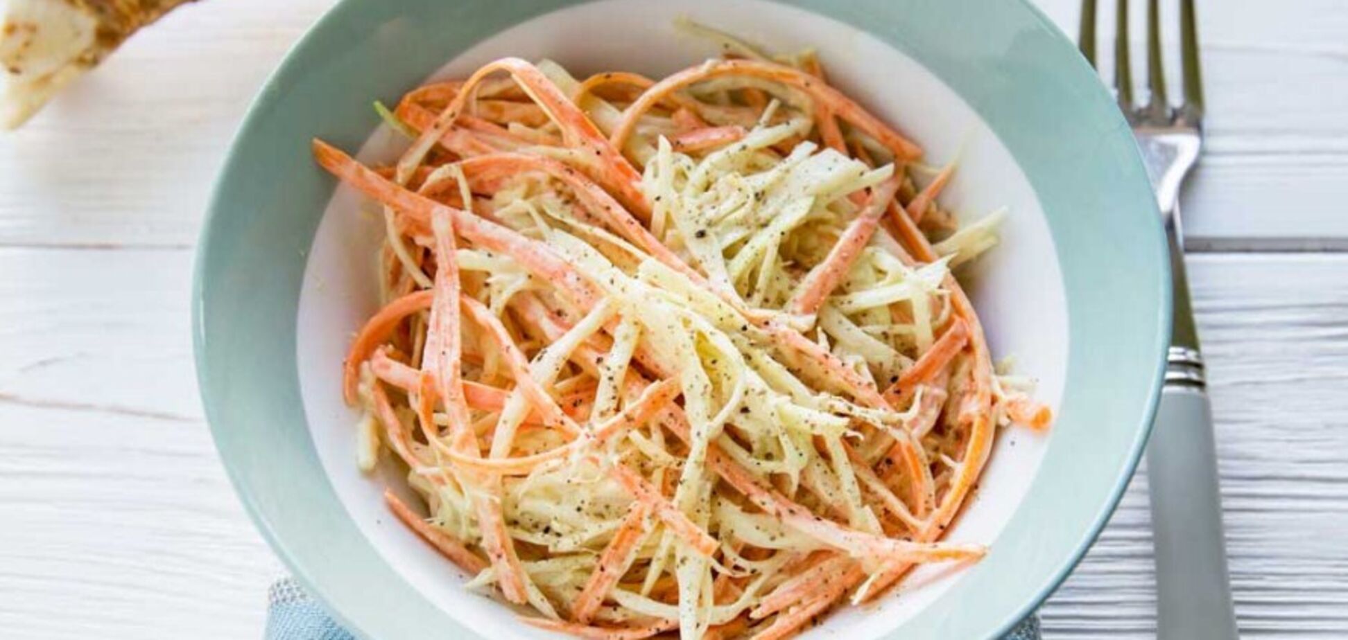 Бюджетний салат 'Коул слоу' за 5 хвилин: рецепт із капустою та морквою