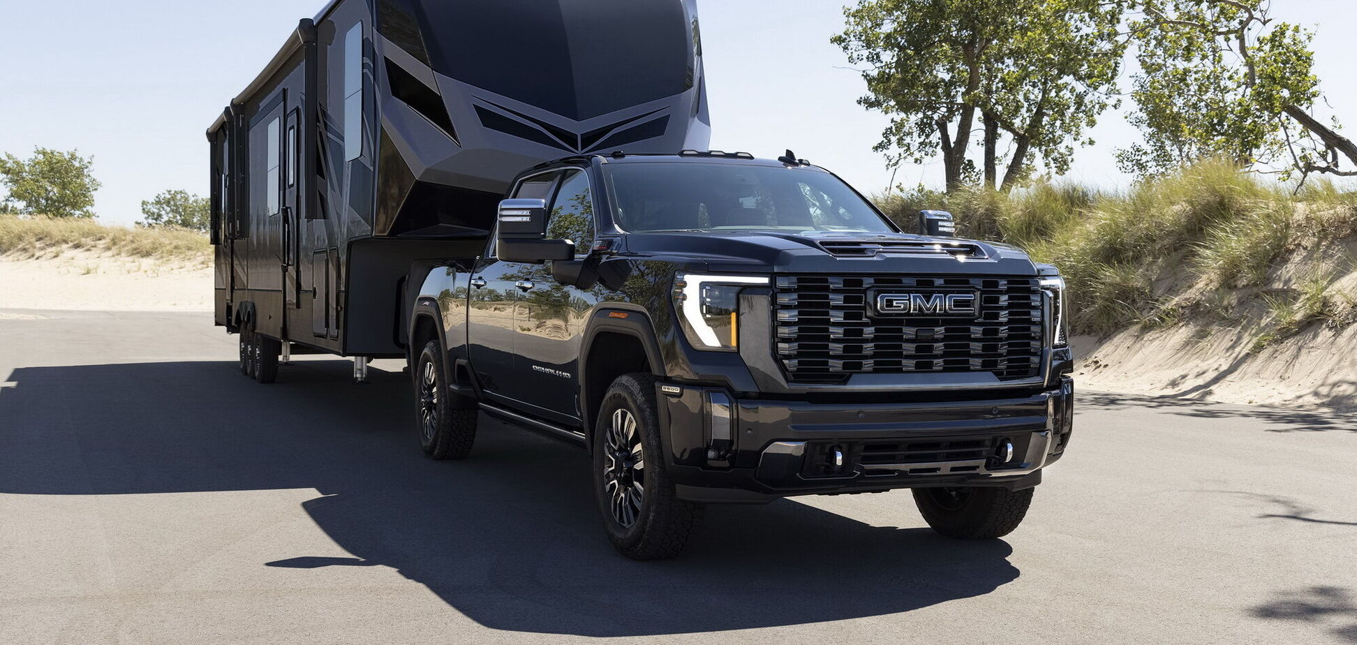 GMC расширила линейку пикапов Sierra Heavy Duty